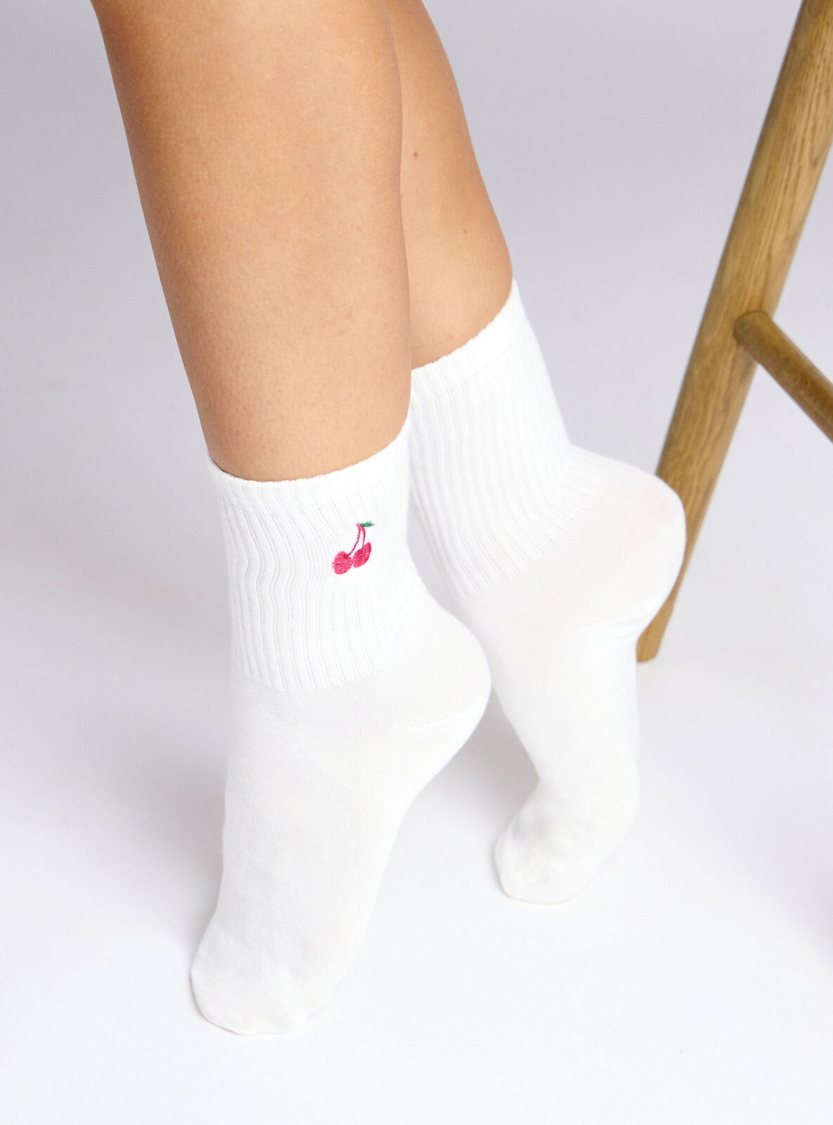 Cherry embroidered cotton ankle socks - Ivory Mix