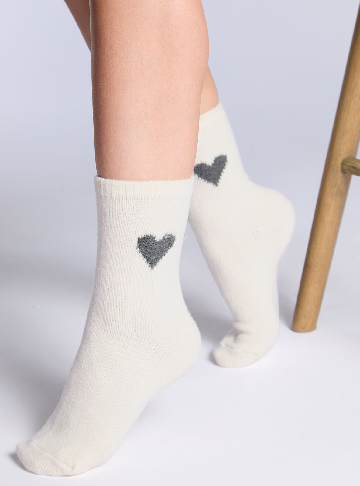 Heart fluffy ankle socks - Ivory Mix