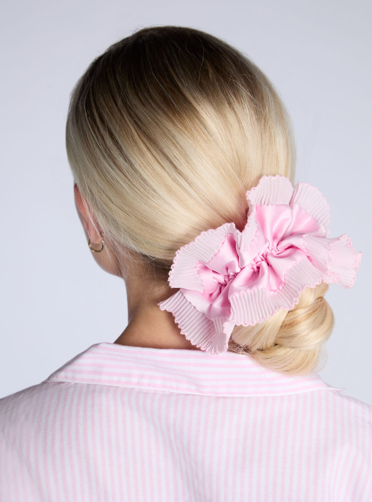 Satin oversized hair scrunchie - Pink