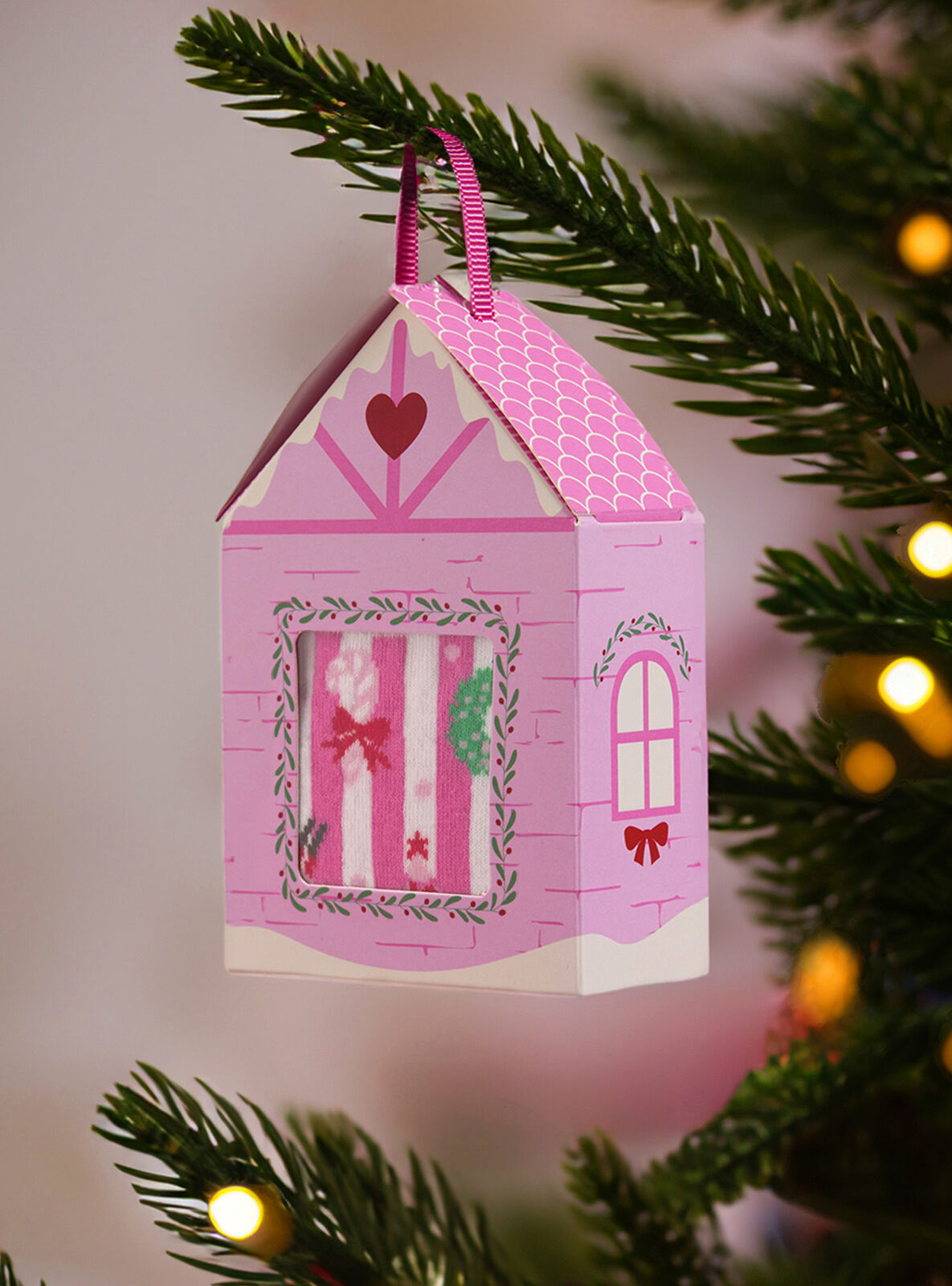 Christmas scene sock gift box - Pink Mix