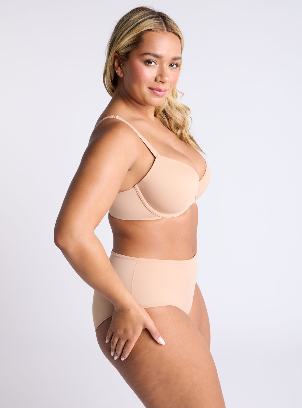 Kaylee ultra light microfibre 4-way stretchy shorts - 03 Medium 4 Kaylee ultra light microfibre 4-way stretchy shorts - 03 Medium